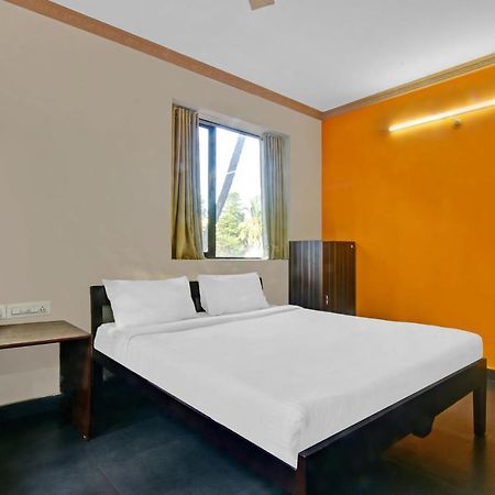 Capital O 85357 Hotel Sai Datta Calangute Luaran gambar